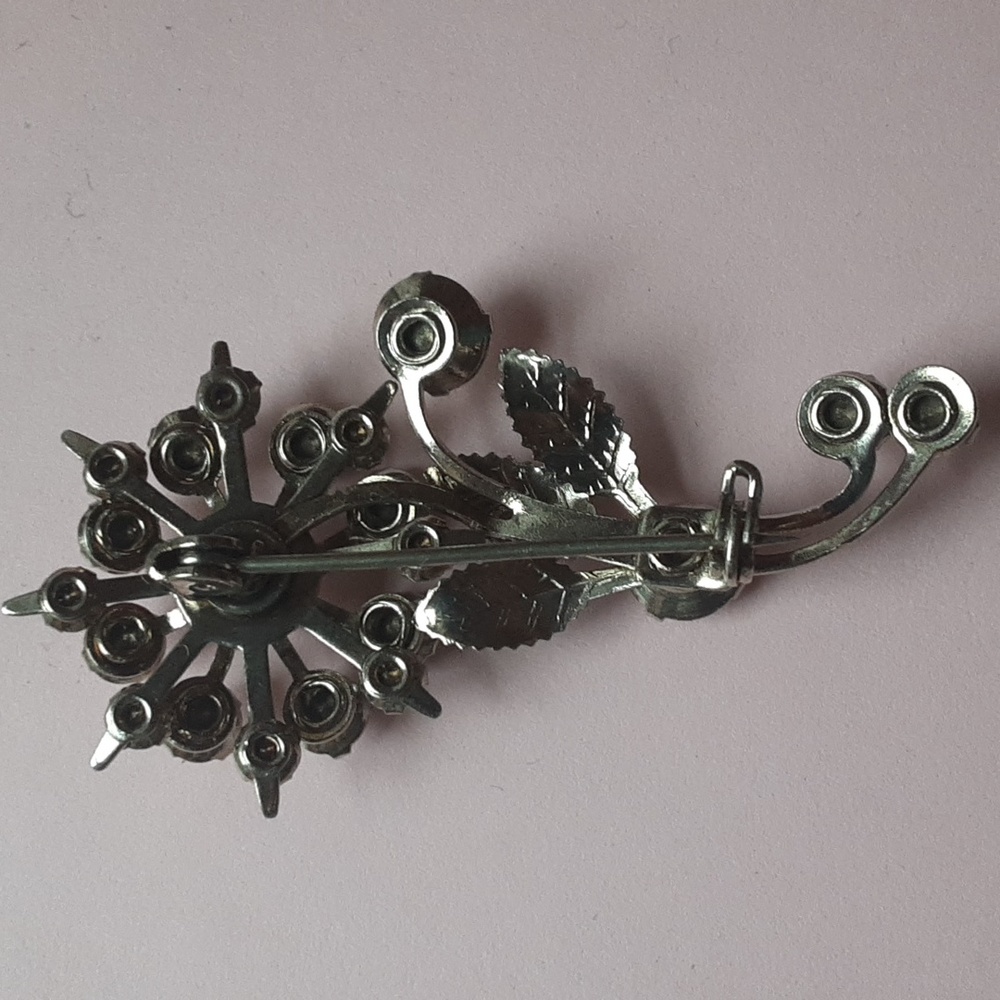 Vintage Rhinestone Flower Brooch - Picture 4 of 4